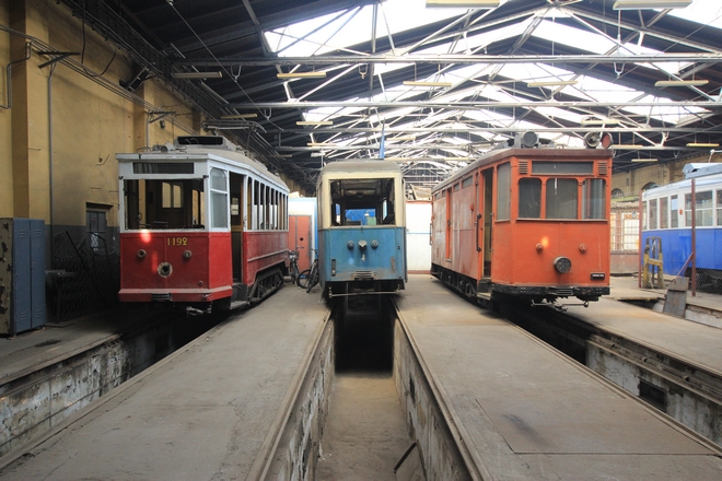 Kilkanaście najcenniejszych wagonów tramwajowych zostało zabezpieczonych pod koniec ubiegłego roku w hali dawnej zajezdni przy ul. Legnickiej